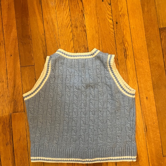 Brandy Melville Sweater Vest - Picture 2 of 2